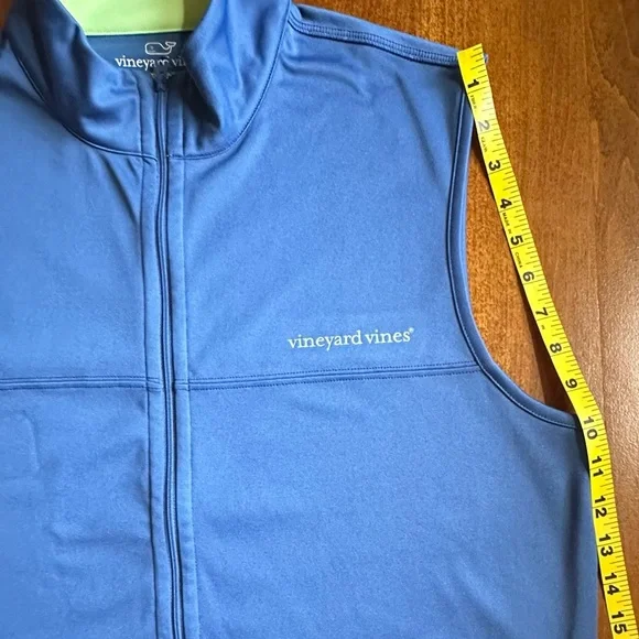 Vineyard Vines•performance vest•men’s medium•blue•ball cord drawstring•polyester - Picture 9 of 12